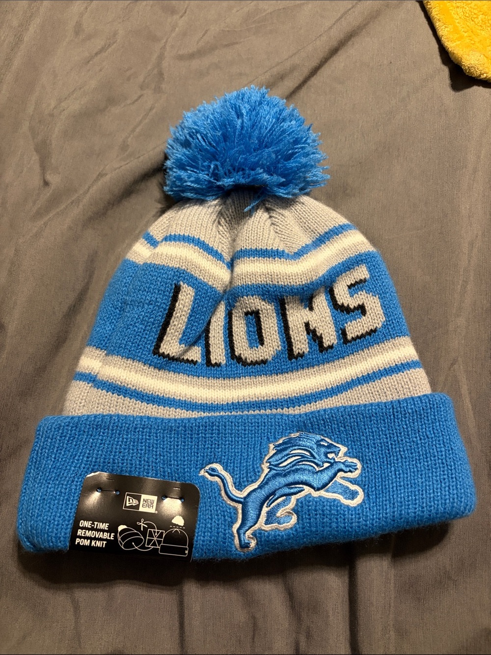 New Era Kids Detroit Lions Blue & Gray Pom Cuff Beanie